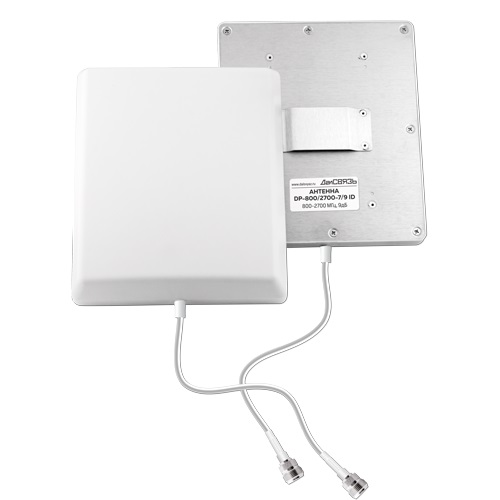 DP 800/2700 7/9 ID v.6718 внутренняя панельная антенна, усиление 7 9 дБ, кабель 0.3 м, N розетка ДалСВЯЗЬ